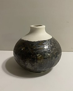 бронзовая с белым